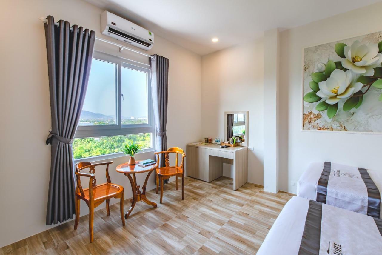 Thoi Binh Hotel Cam Lam Exteriör bild