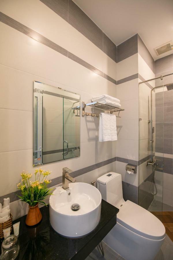 Thoi Binh Hotel Cam Lam Exteriör bild